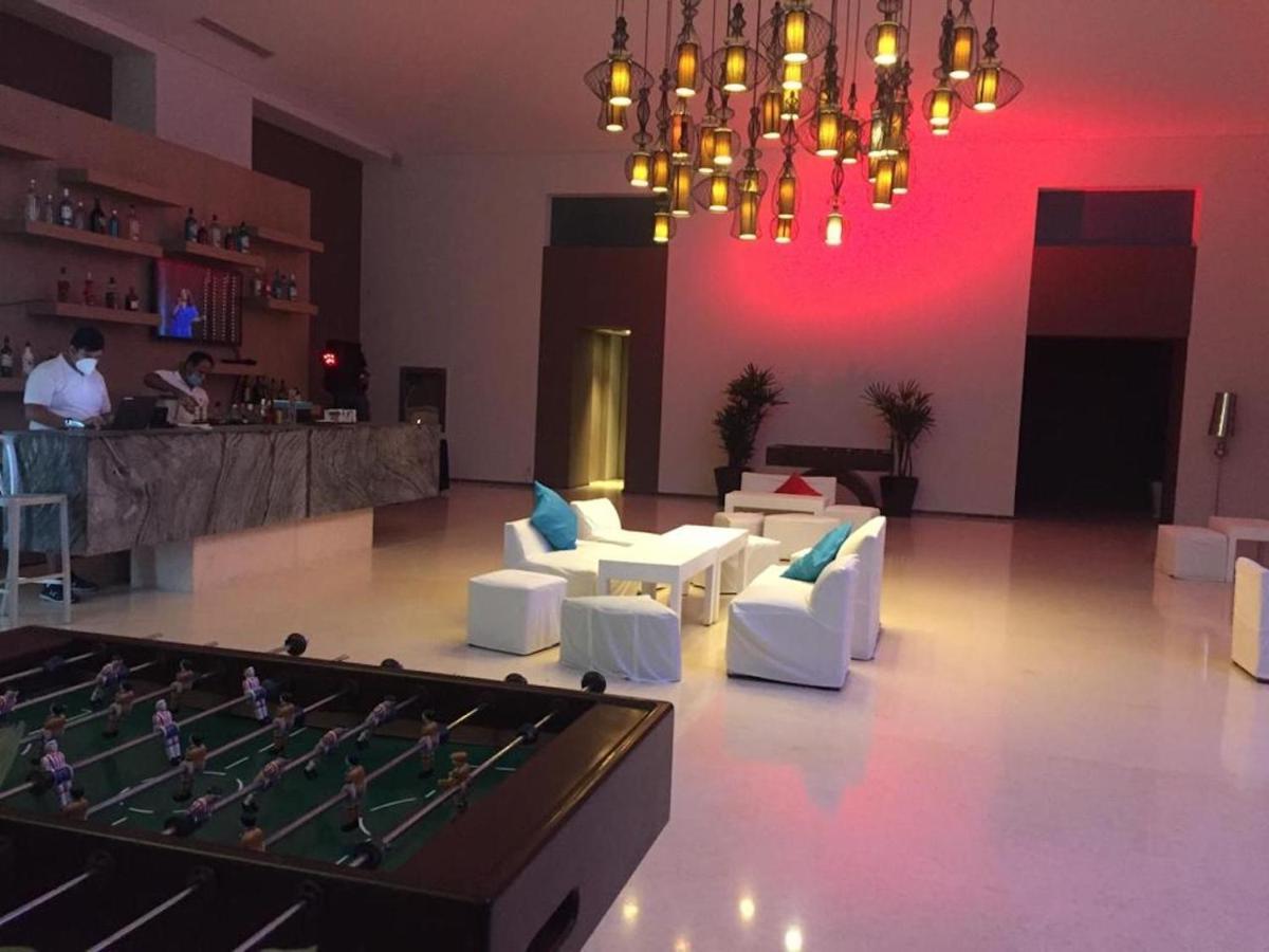 Apartment La Isla Residences Grand Cayman