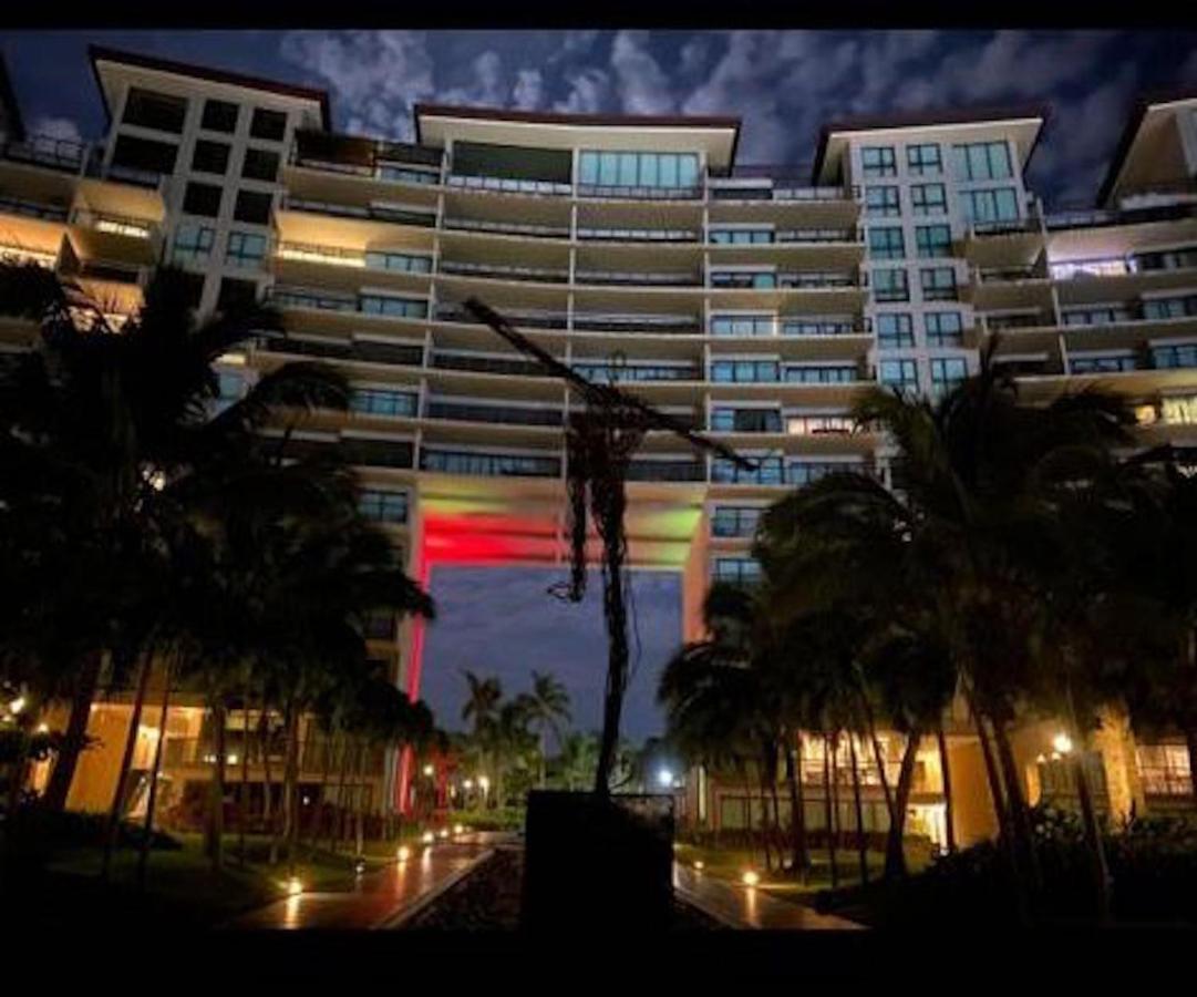 Apartment La Isla Residences Grand Cayman