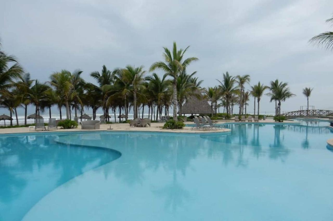 La Isla Residences Grand Cayman *