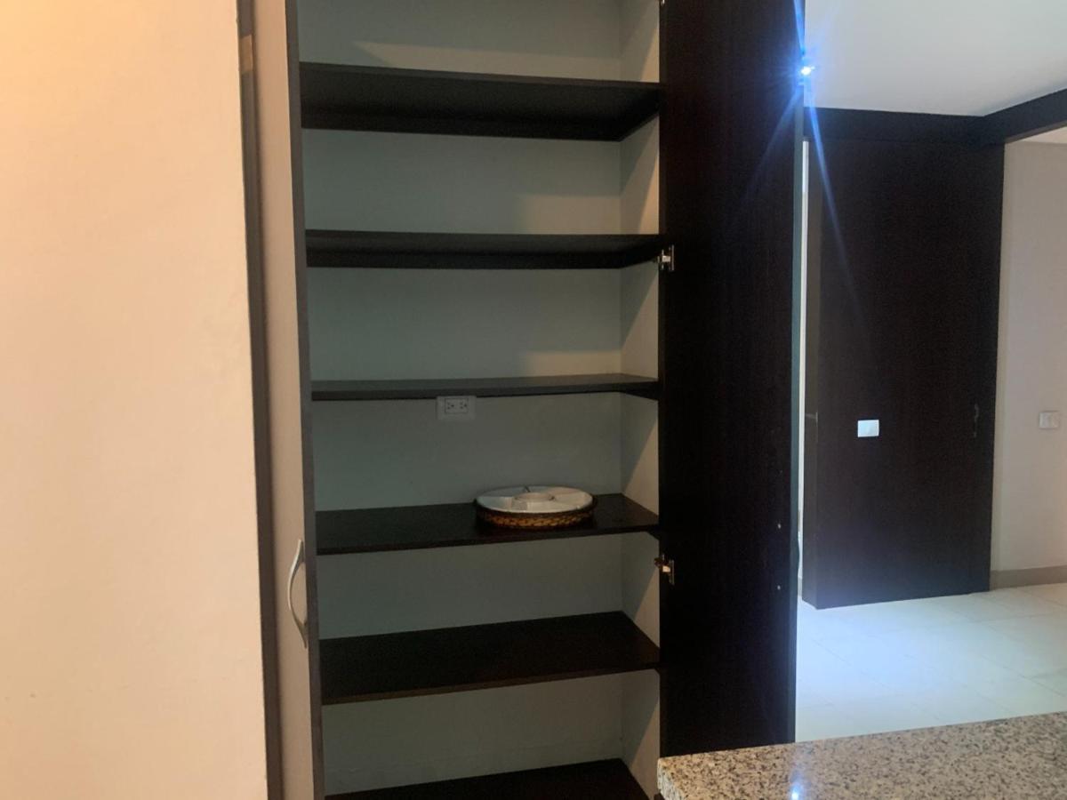 Apartment La Isla Residences Grand Cayman