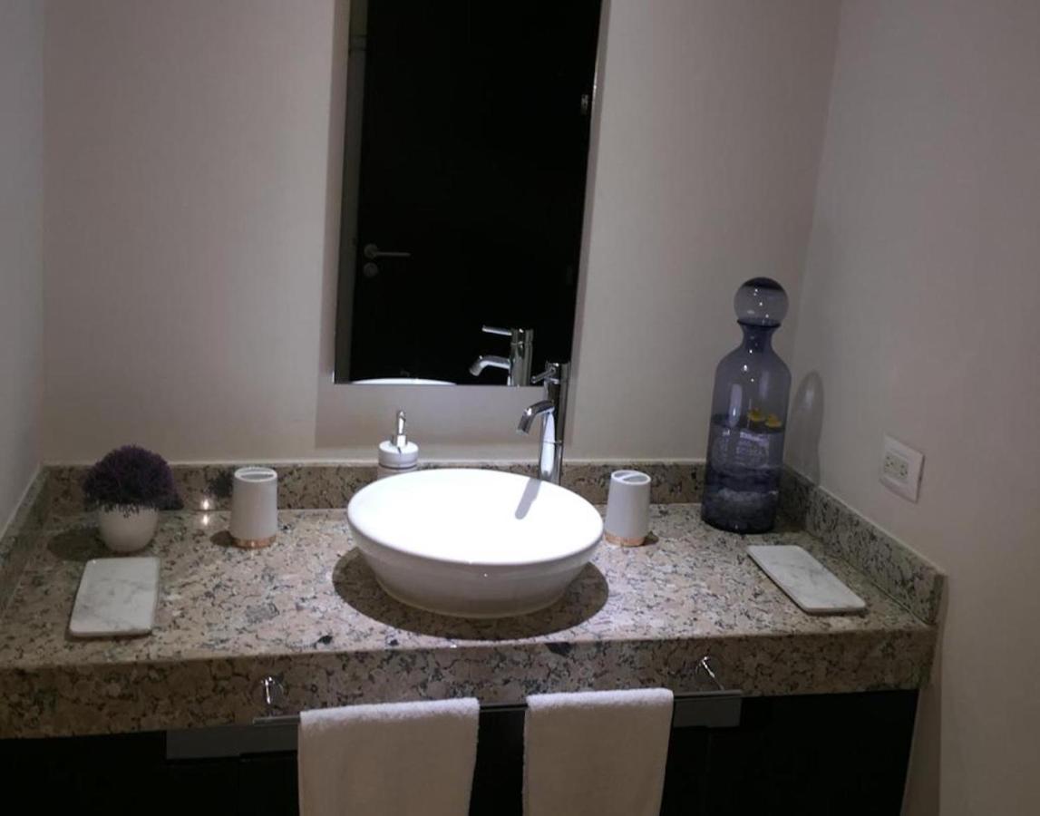 La Isla Residences Grand Cayman * Acapulco