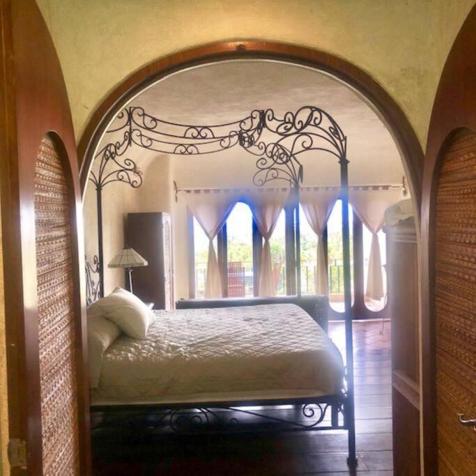 Beautiful Fully Restored After Otis In Diamante Apartment