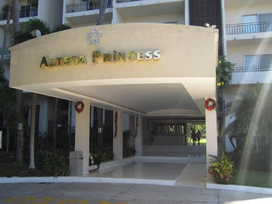 Beautiful Fully Restored After Otis In Diamante Apartment Acapulco