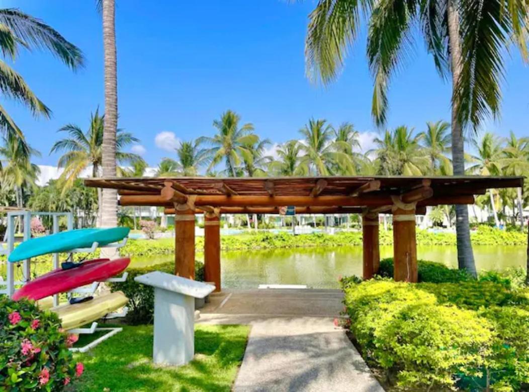 Vista Al Con Balcon En Mayan Lakes *