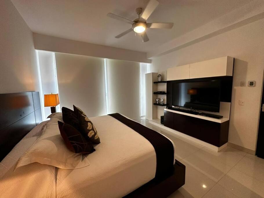 Labna Diamante Depto. 701 Apartment *
