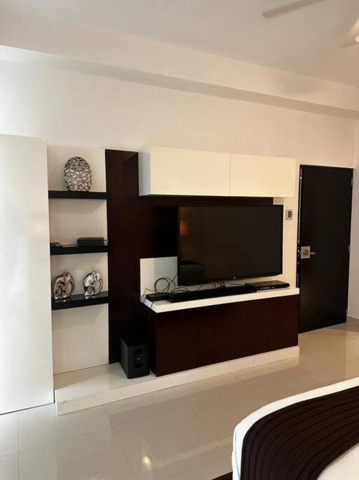 Labna Diamante Depto. 701 Apartment