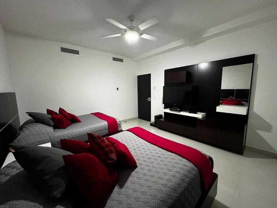 Labna Diamante Depto. 701 Apartment *