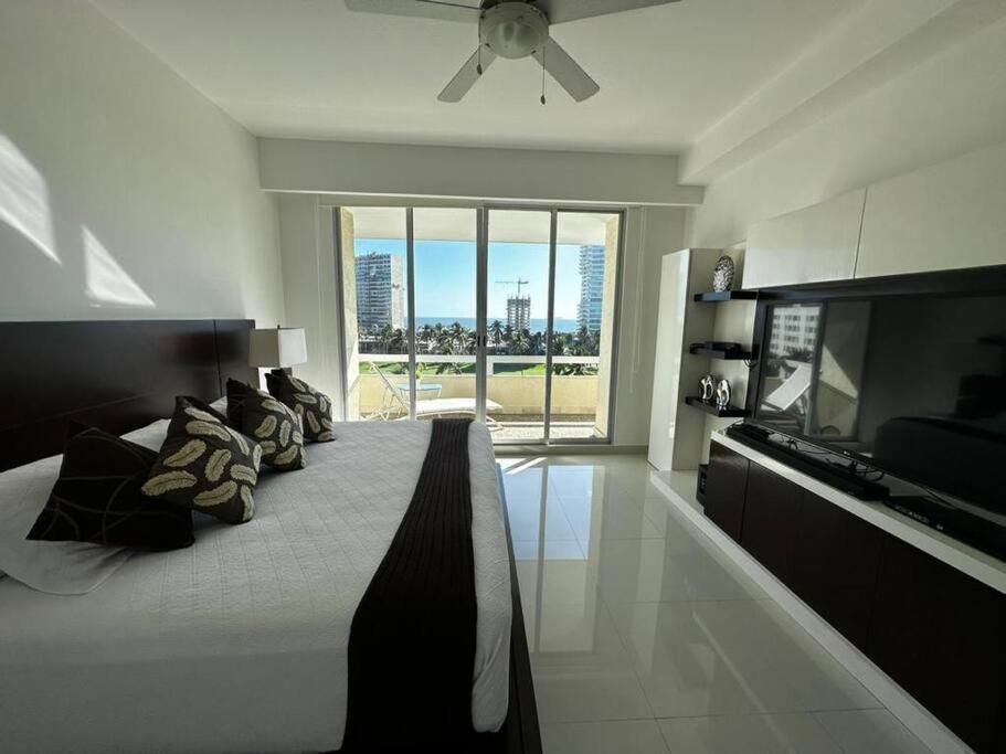 Labna Diamante Depto. 701 Apartment