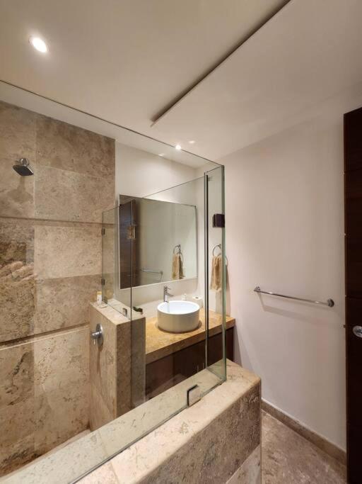 Apartment Style With Club *