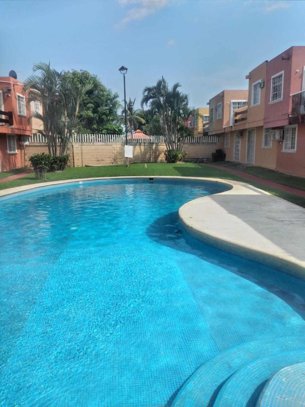 Casa Paz, Amplia Y Comoda Frente A La Alberca * Acapulco