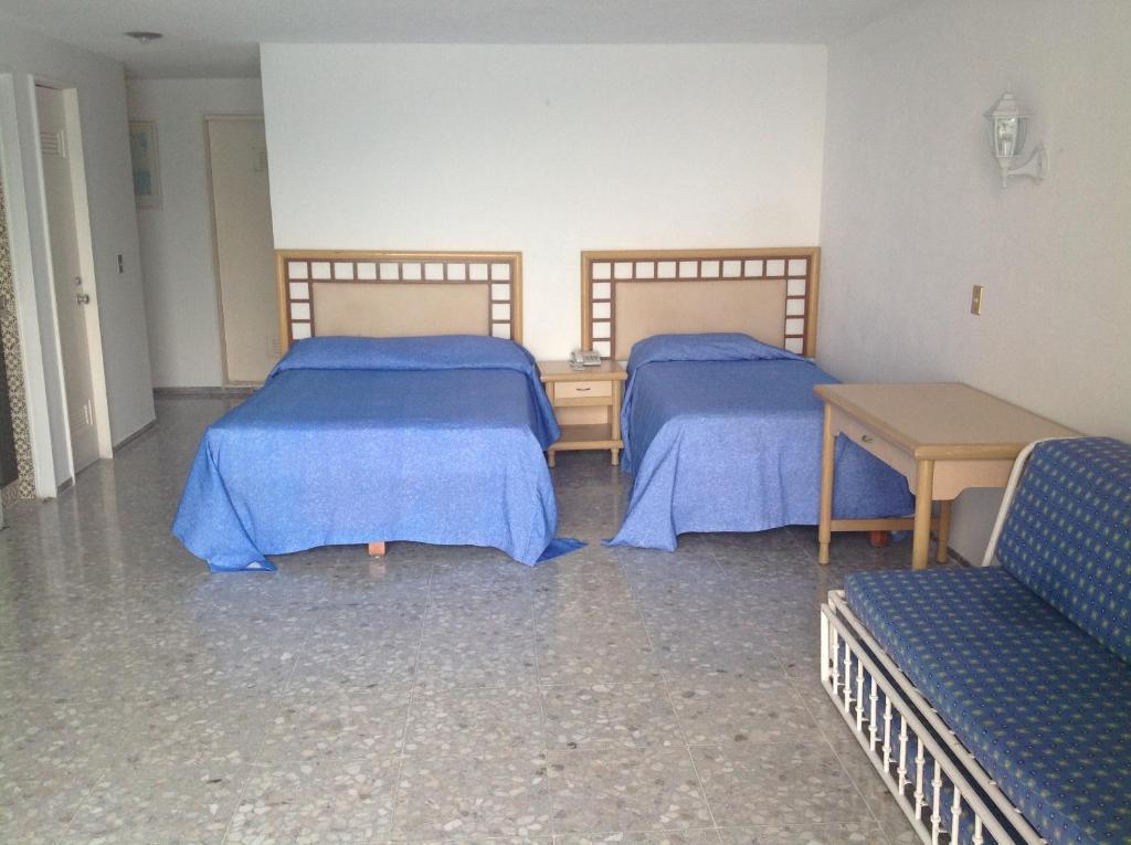 Torres Gemelas Aparthotel
