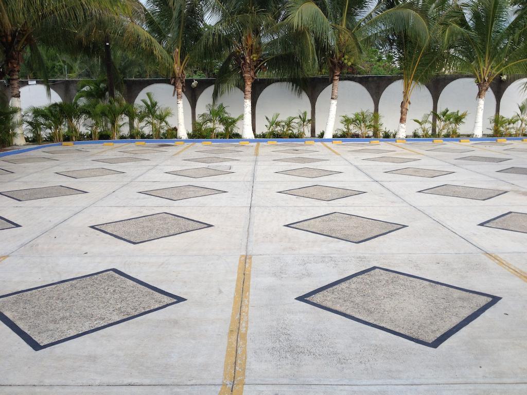 Villas Sol Diamante Inn