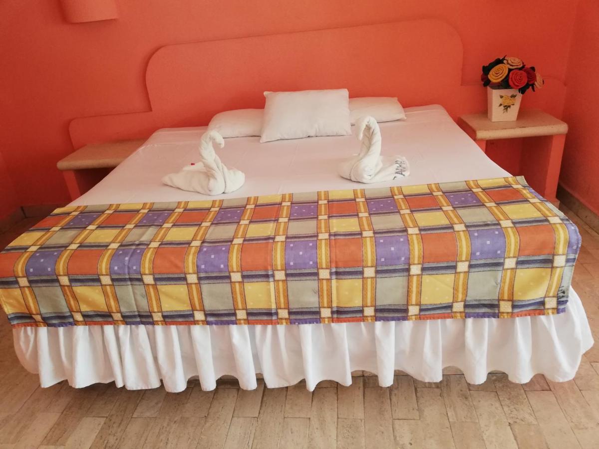 Hotel Canaima 2*