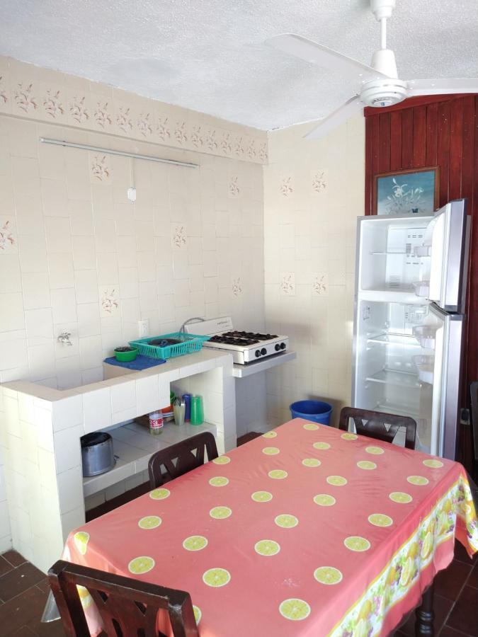 Puerto Angel Guest house 2*