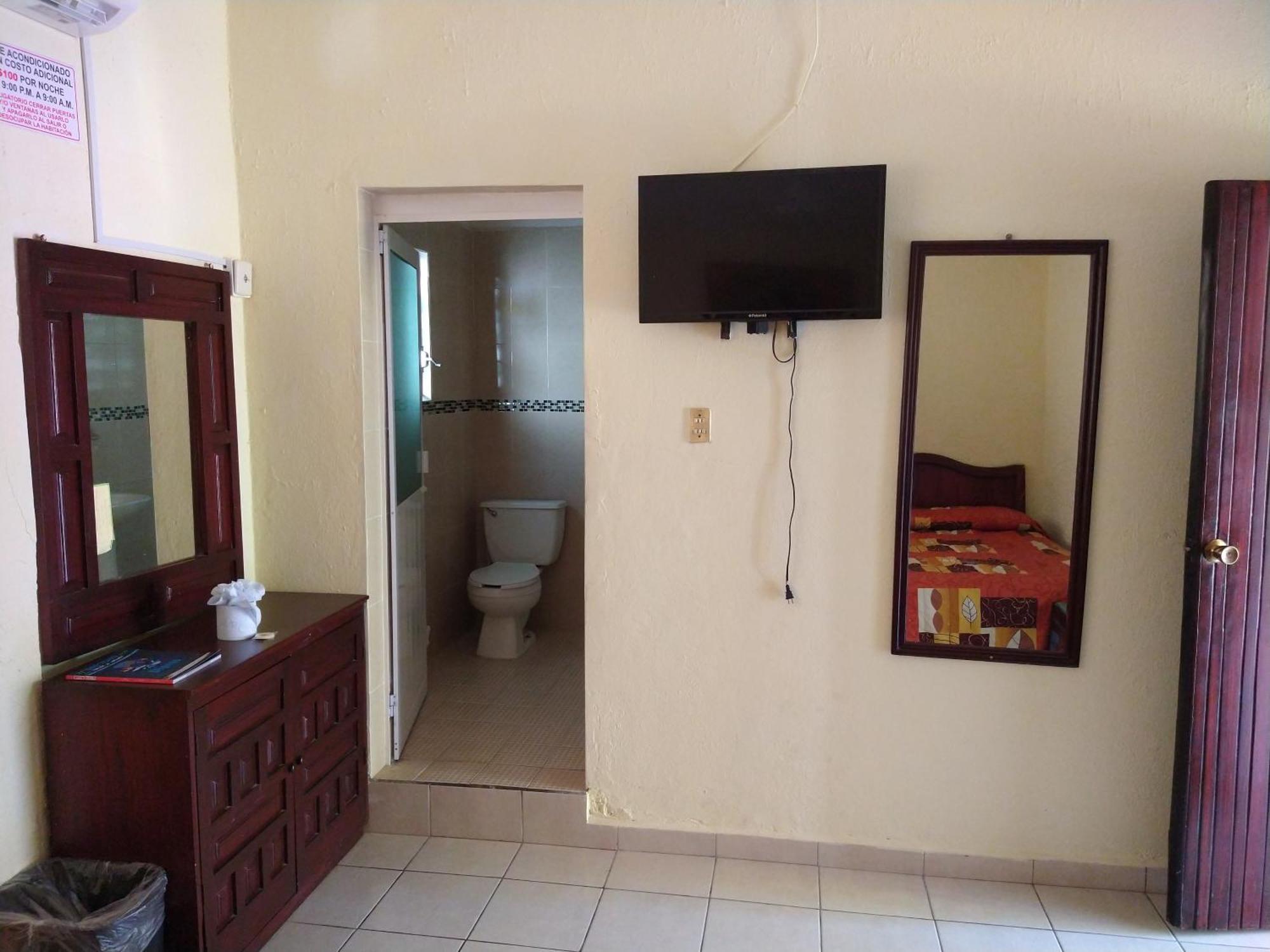 Puerto Angel Guest house 2*